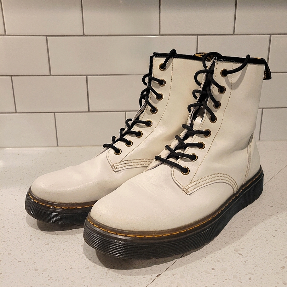 DR. MARTEN'S Zavala White Boots Size 9 M/ 10 W